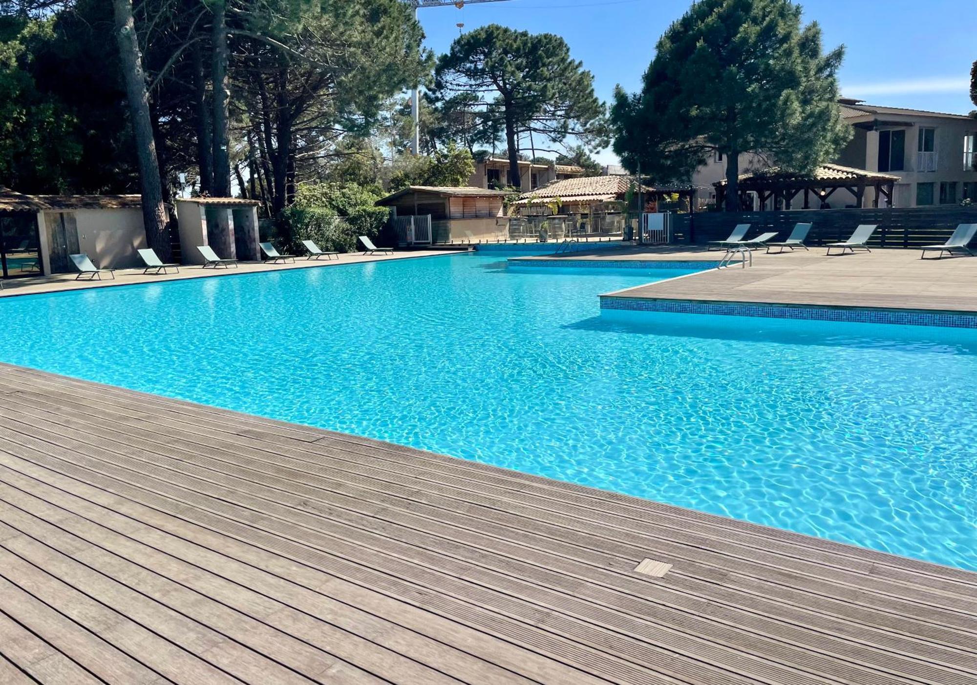 Cala Rossa By Sarai, Apt T2 4 Personnes, Dans Residence Hoteliere Avec Piscine 里奇 外观 照片